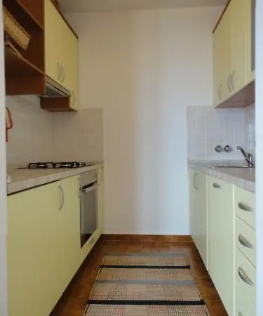 Pokrivenik Apartment Gdinj
