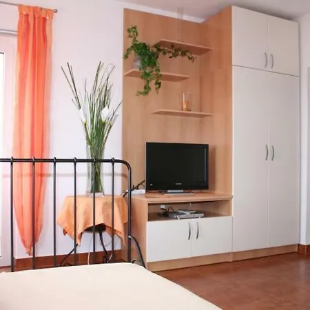 Pokrivenik Apartment *